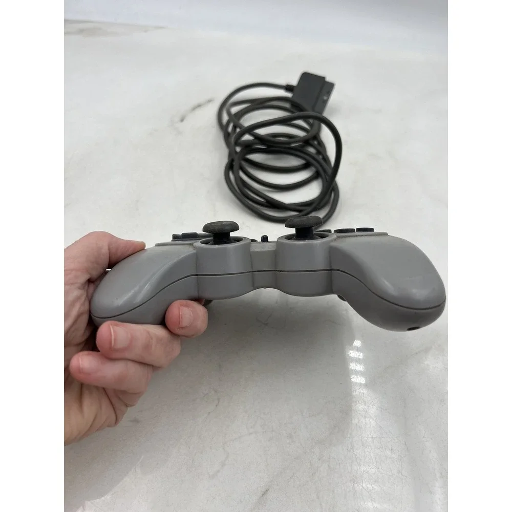 InterAct Barracuda 2 SV-1133 Wired Controller for PS1 PS2 Grey Retro Gaming